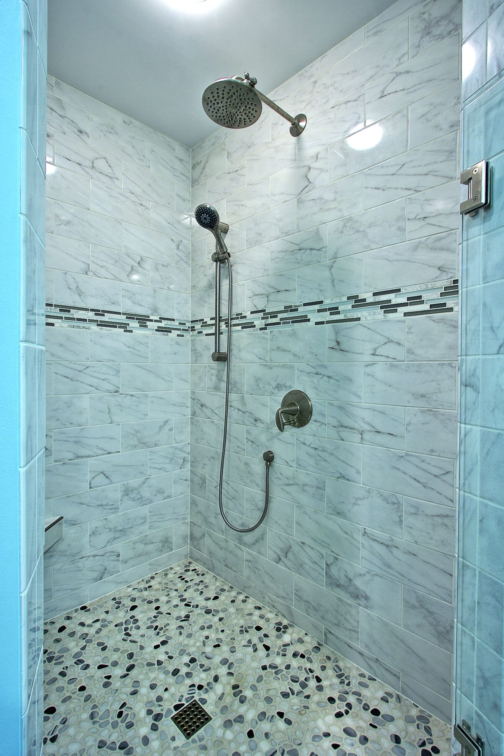 marble look subway tile bathroom